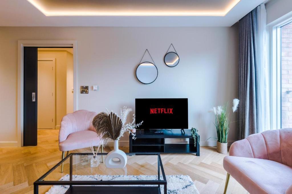 Exquisite Central York Abode Sleeps 6! Екстериор снимка